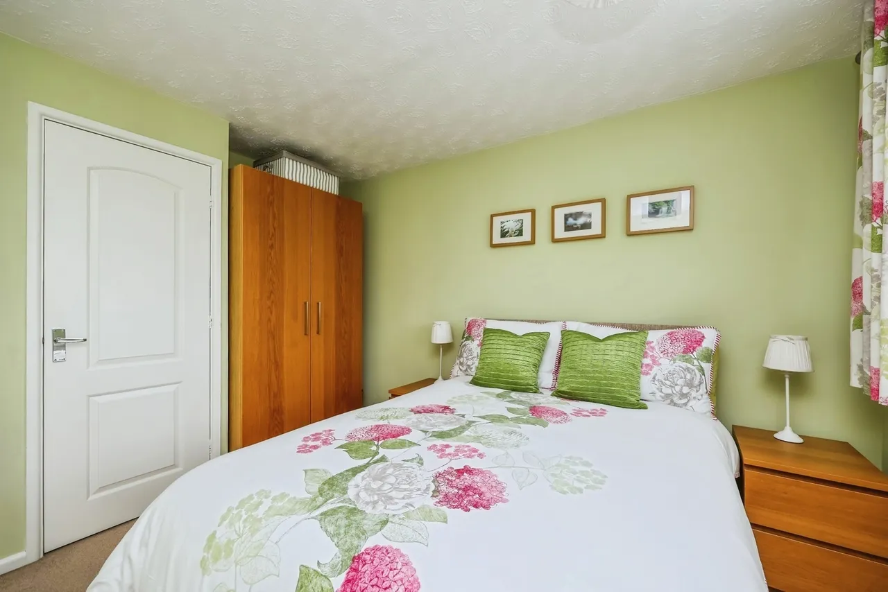 Hatton Gardens, Nuthall, Nottingham, Nottinghamshire, NG16, photo 12
