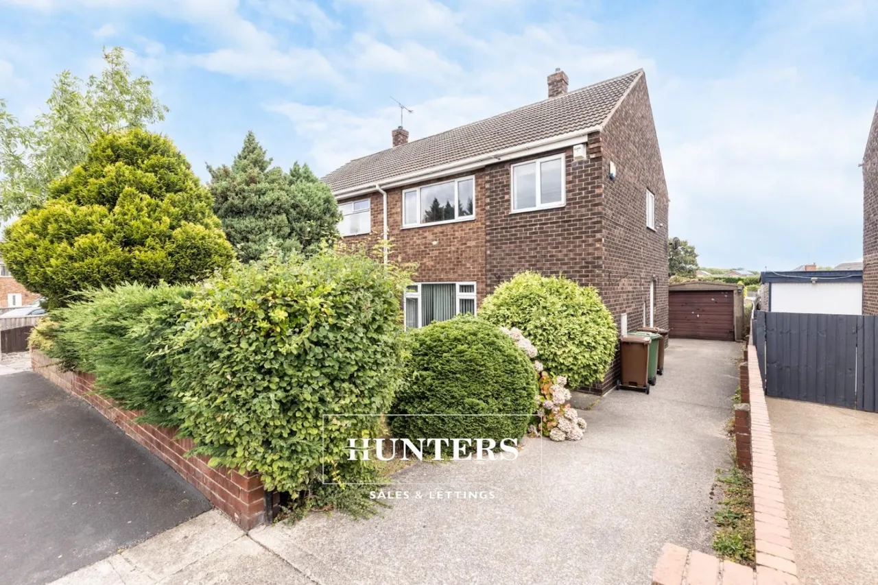 3 bed house for sale — Davis Avenue, Castleford
