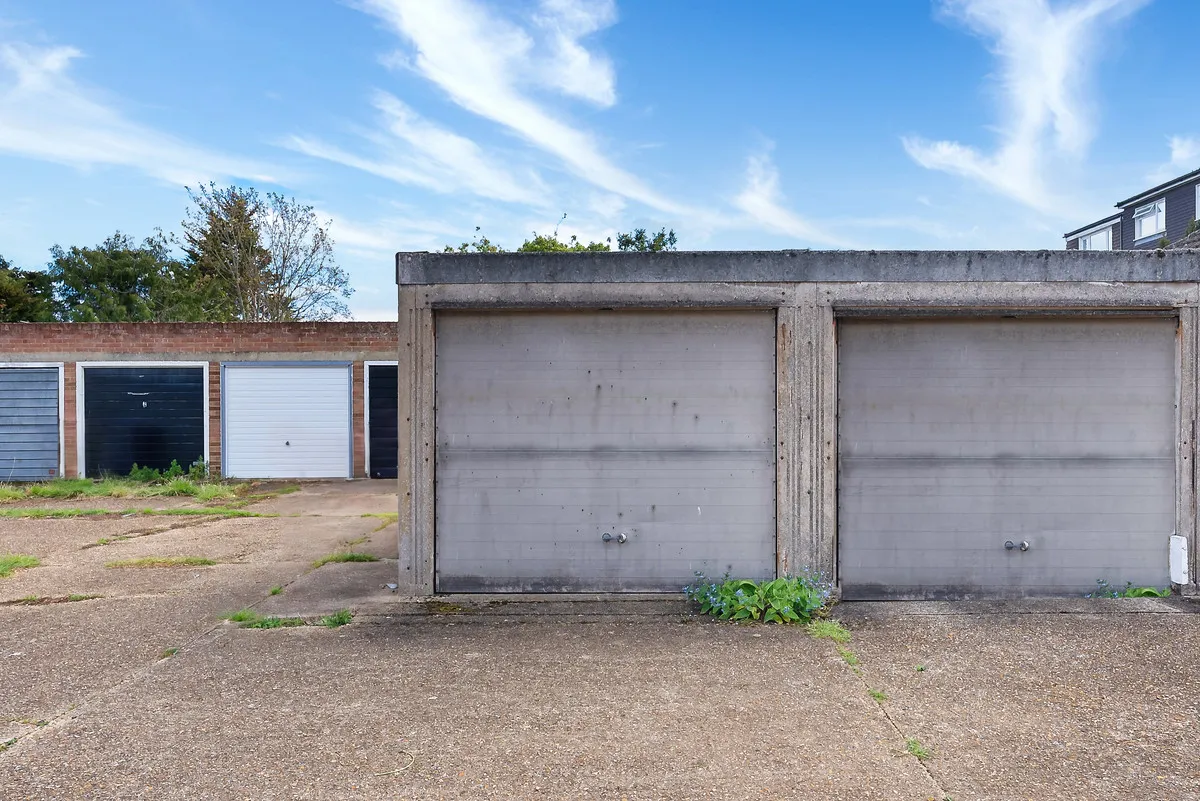 Ashford, TW15, photo 23