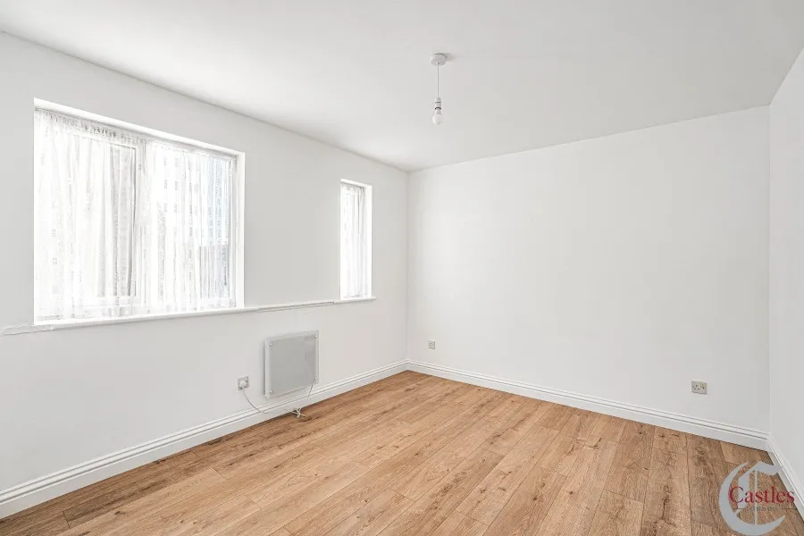 Celadon Close, Enfield, EN3, photo 7