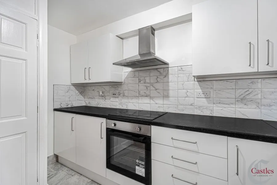 Celadon Close, Enfield, EN3, photo 4
