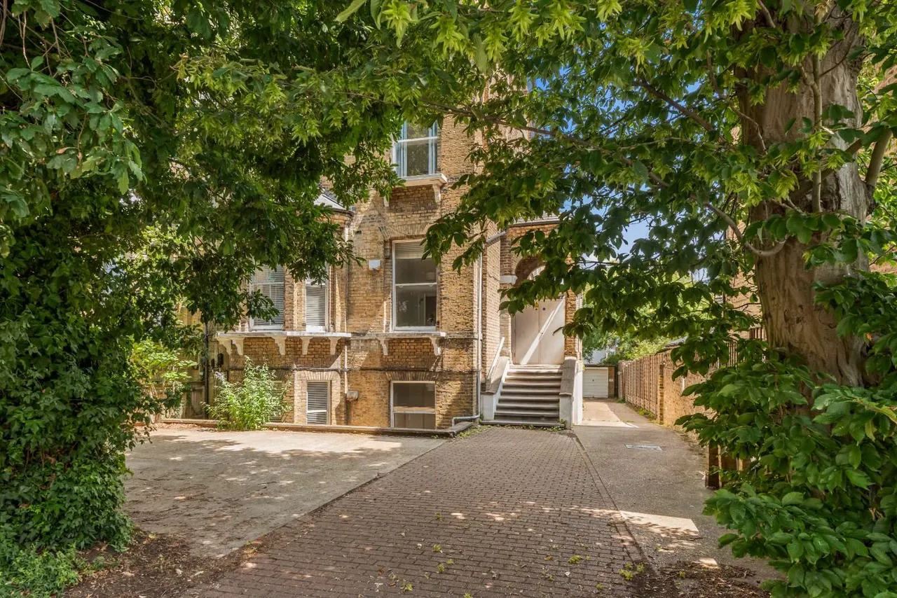 1 bed flat for sale — Trinity Road, London, SW17 7HS