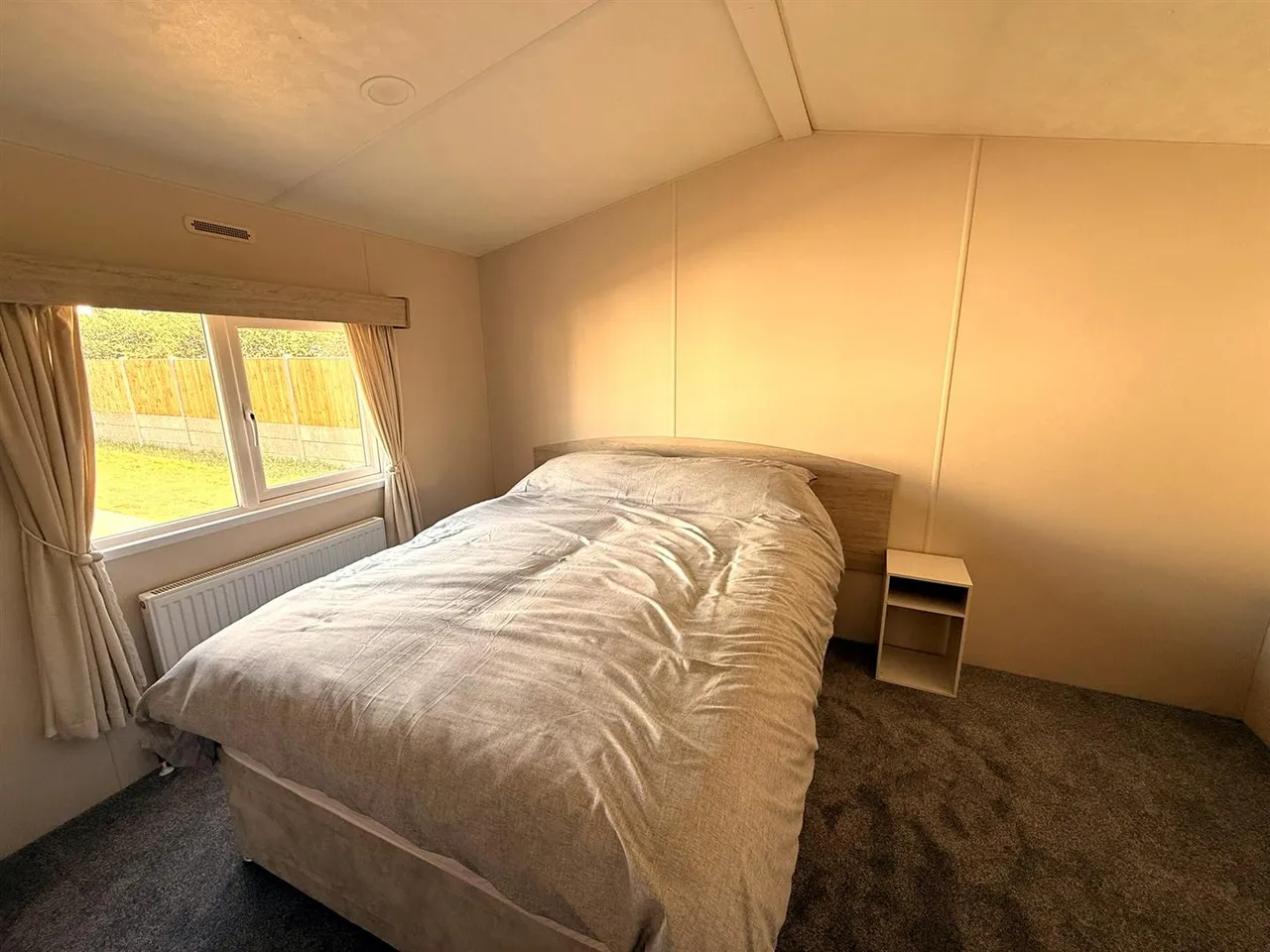 Little Lakeland Caravan Park, Wortwell, IP20, photo 5