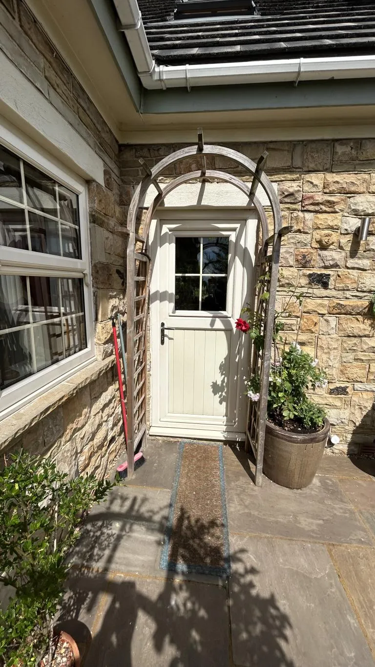 Knowle Lane, Bradford, BD12, photo 32