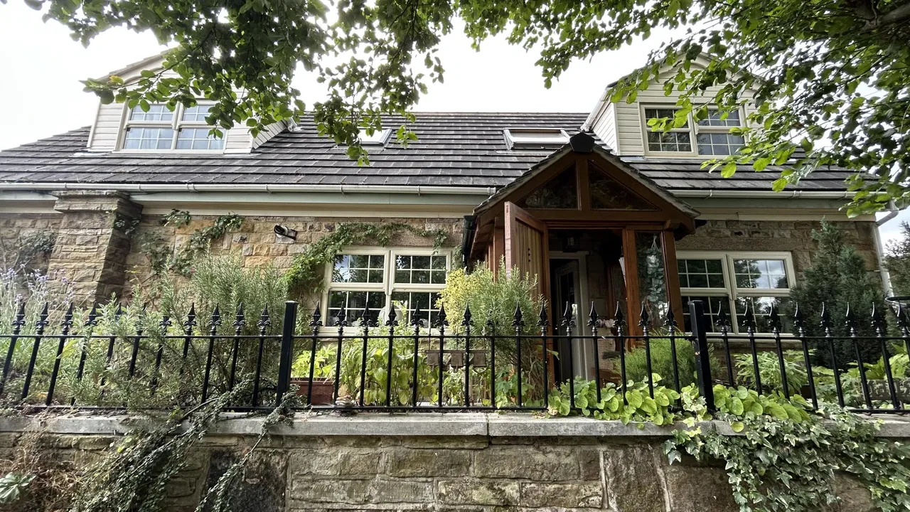 Knowle Lane, Bradford, BD12, photo 34