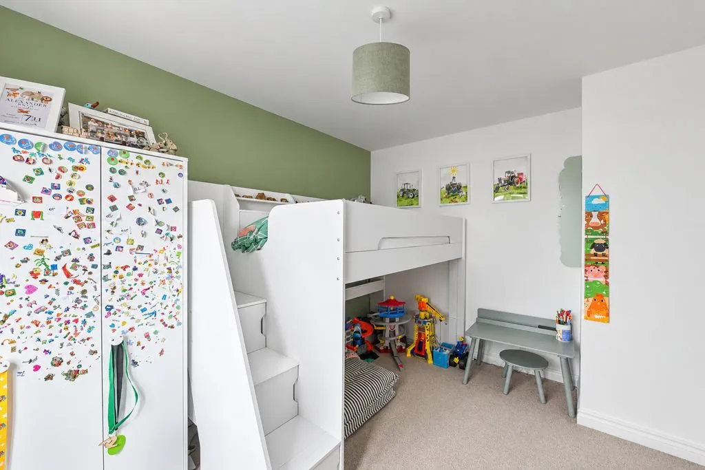 Lancaster Way, Pitstone, LU7, photo 18