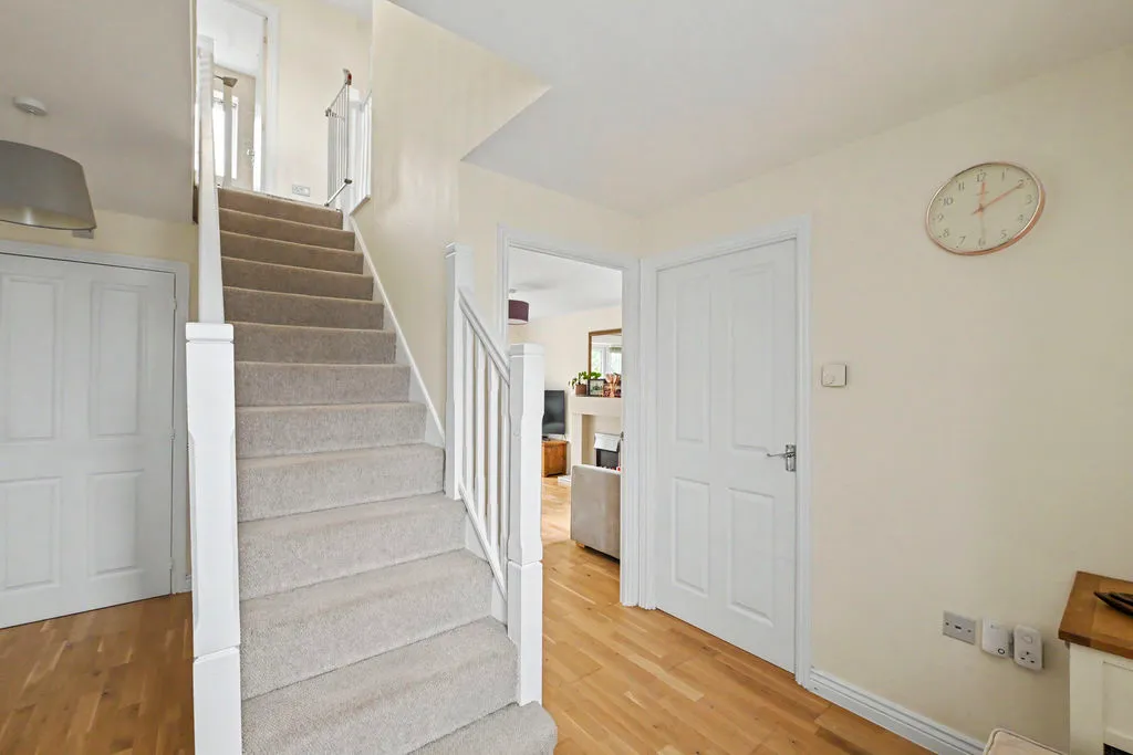 Lancaster Way, Pitstone, LU7, photo 6