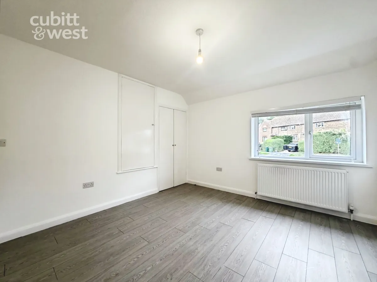 Deposit Alternative Available, Hillside, BN2, photo 8