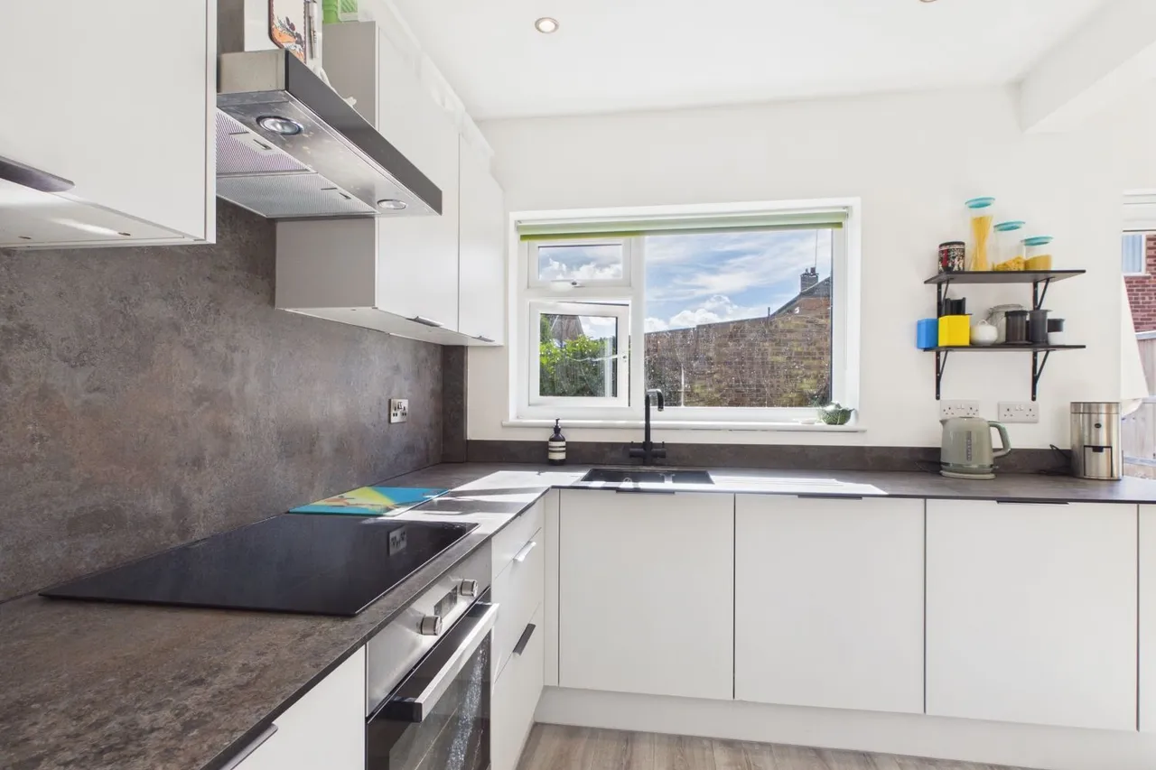 Casterton Road, Stamford, PE9, photo 8