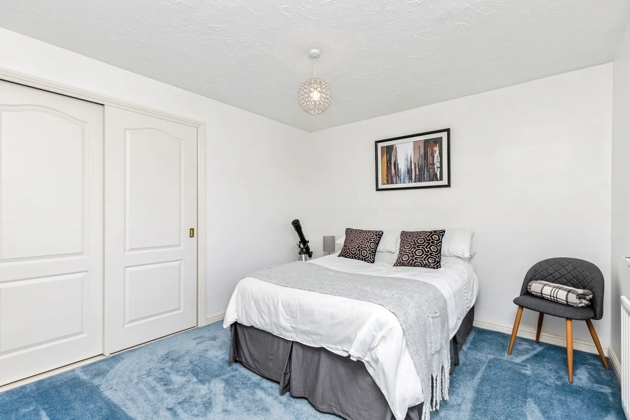 Moorland Road, Maidenbower, RH10, photo 14