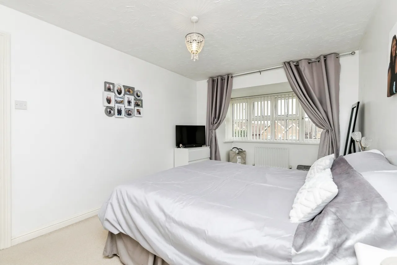 Moorland Road, Maidenbower, RH10, photo 18
