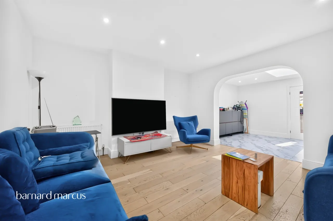 Firswood Avenue, Epsom, KT19, photo 3