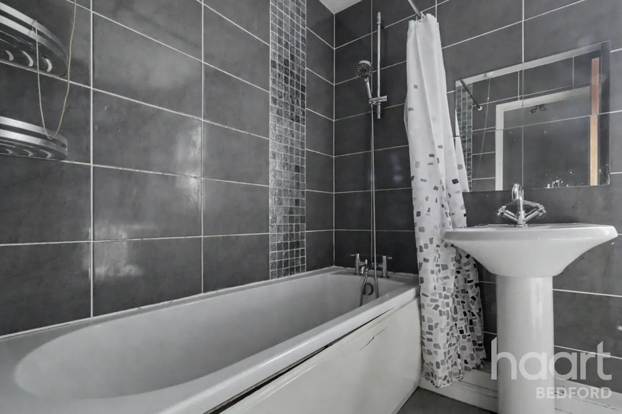 Chandlers Close, Bedford, MK43, photo 13
