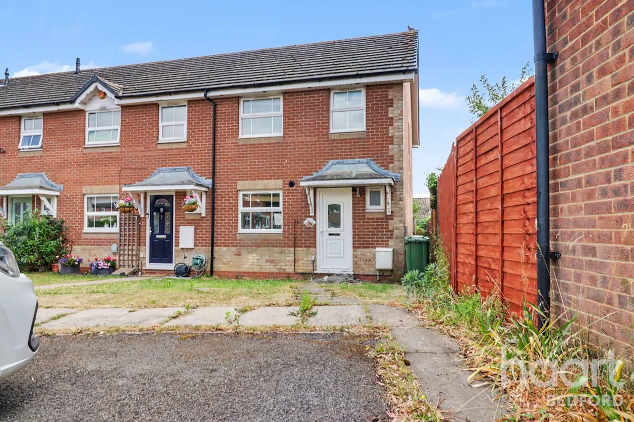 3 bed house for sale, Chandlers Close, Bedford, MK43