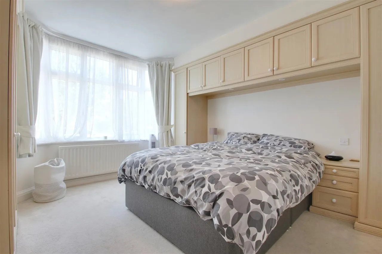 St. Andrews Road, Worthing, photo 13