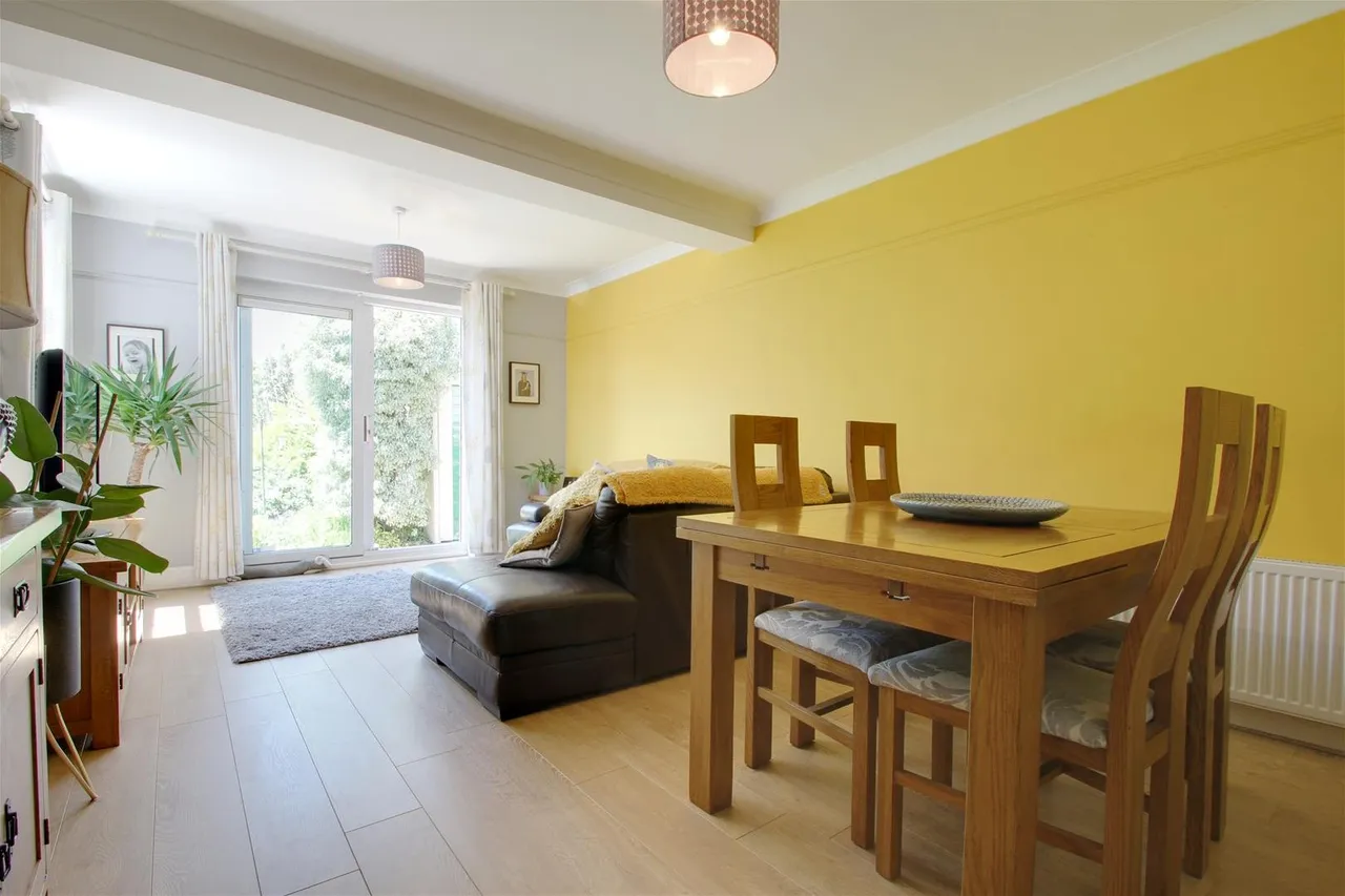 St. Andrews Road, Worthing, photo 3