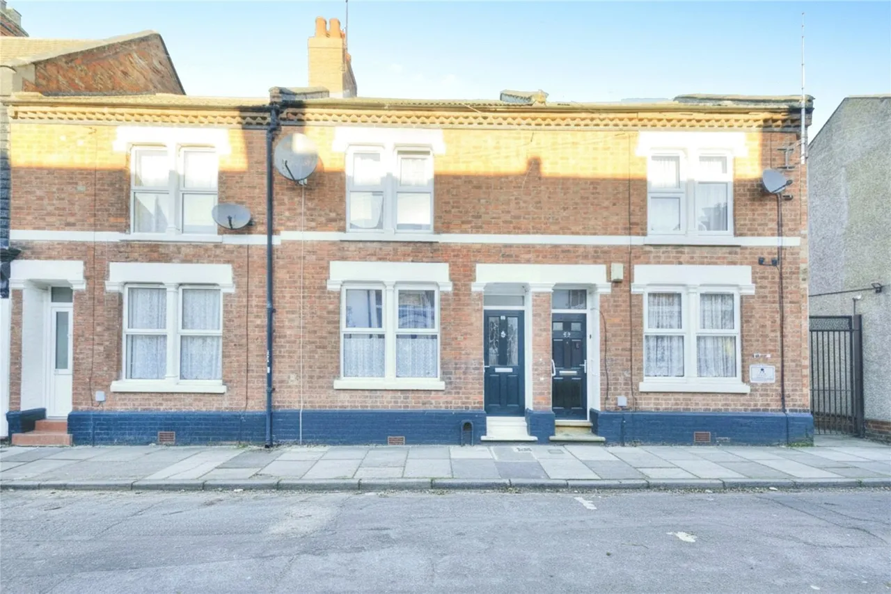 3 bed house for sale — Hood Street, Northamptonshire, NN1