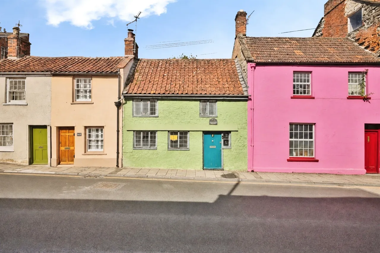 2 bed character property for sale, Magdalene Street, Glastonbury, BA6