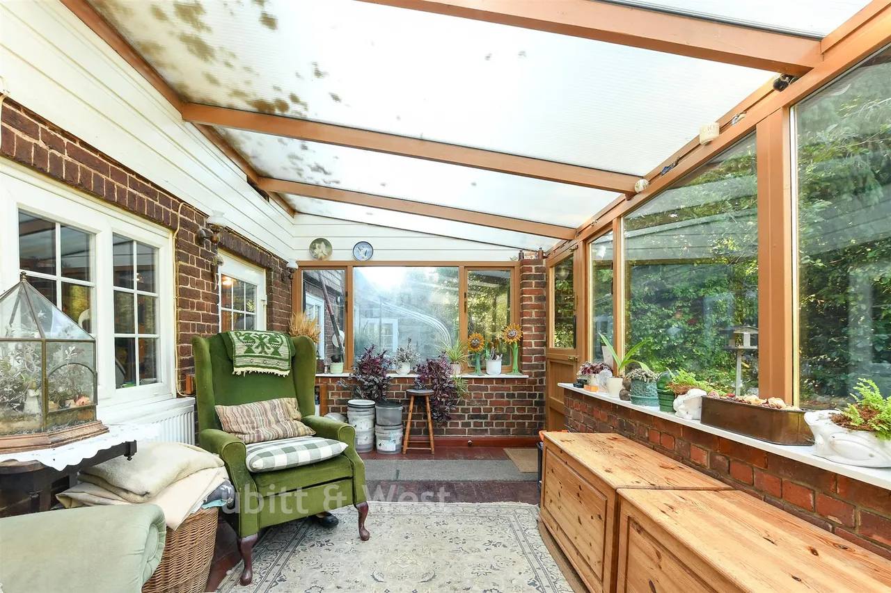 Ifield Street, Ifield, RH11, photo 4