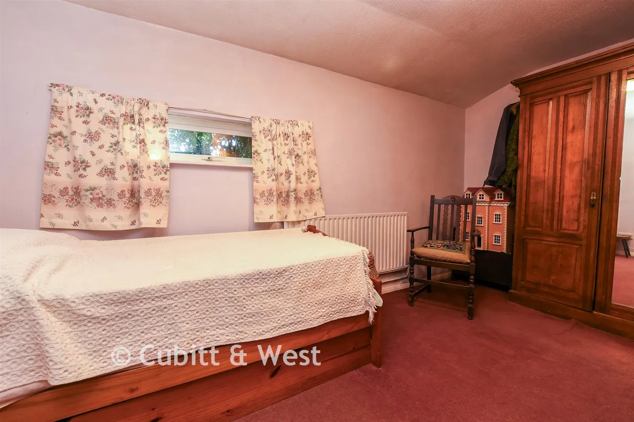 Ifield Street, Ifield, RH11, photo 12