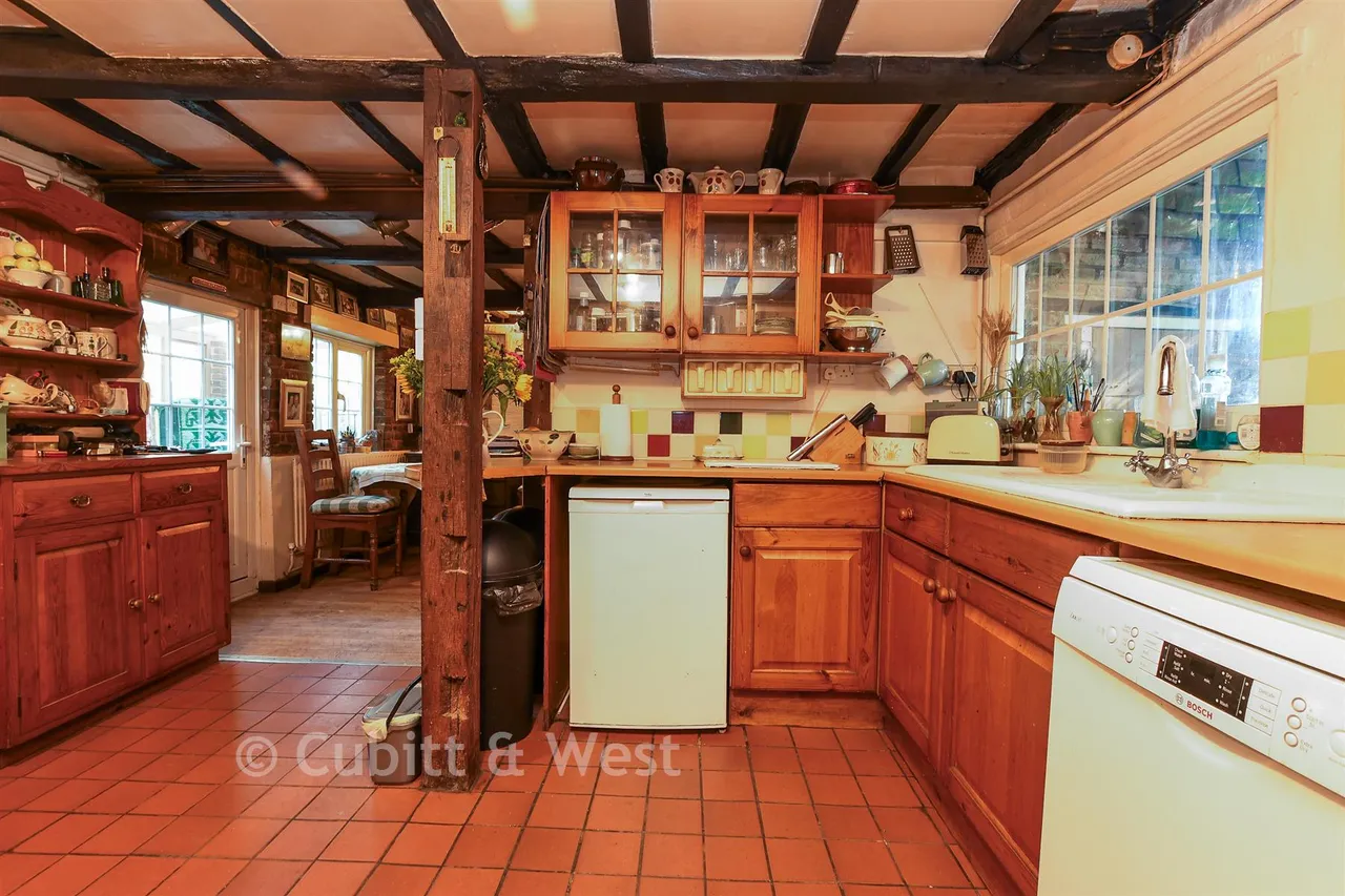 Ifield Street, Ifield, RH11, photo 2