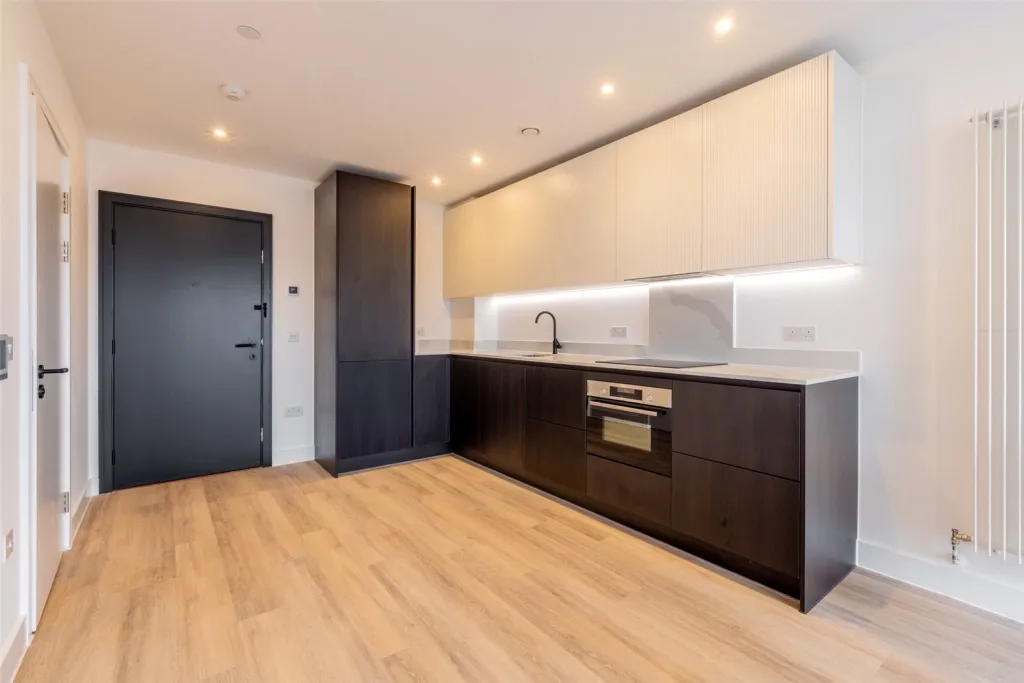 Heartwood Boulevard, Acton, W3, photo 11