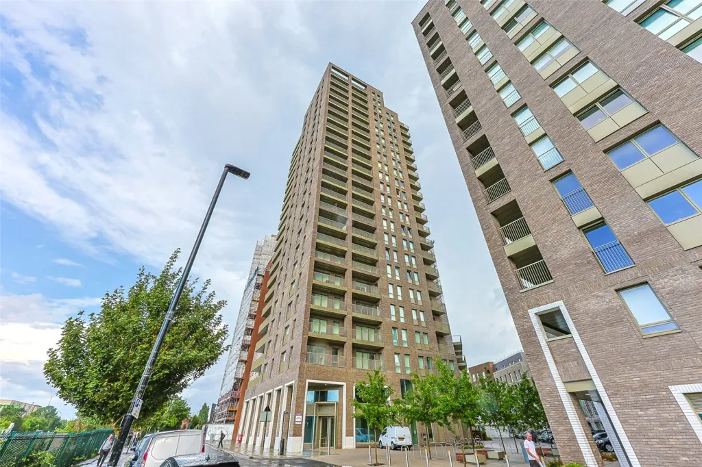 1 bed flat for sale, Heartwood Boulevard, Acton, W3