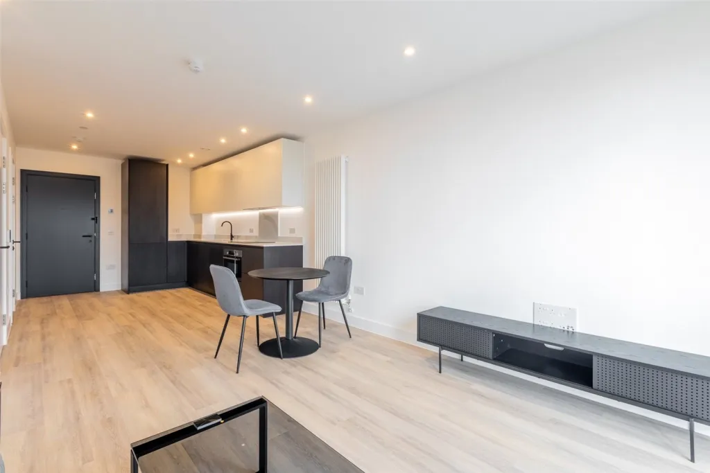 Heartwood Boulevard, Acton, W3, photo 13