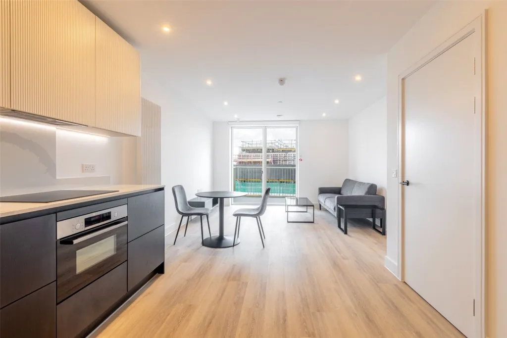 Heartwood Boulevard, Acton, W3, photo 4