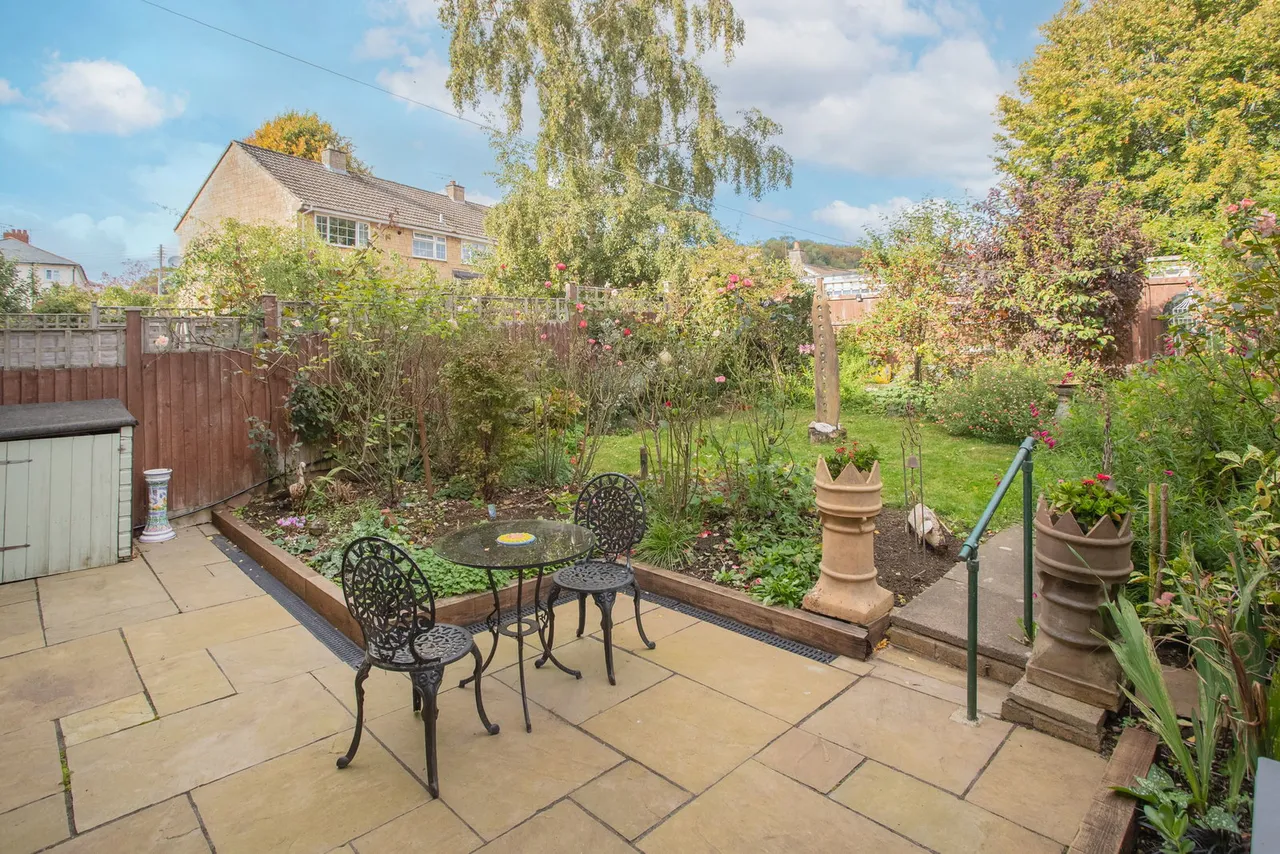 Chipping Gardens, Wotton-under-Edge, photo 11