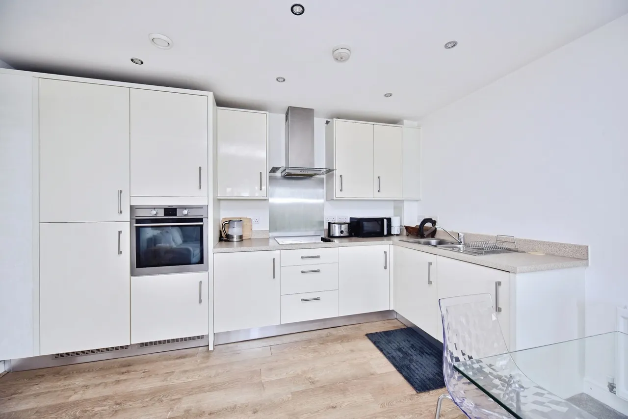 Sovereign Way, Tonbridge, TN9, photo 4