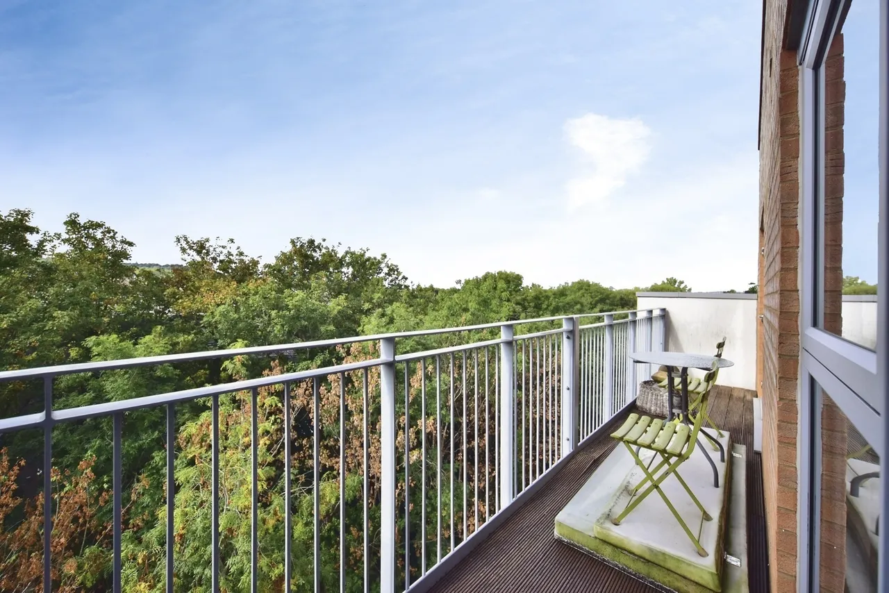 Sovereign Way, Tonbridge, TN9, photo 3