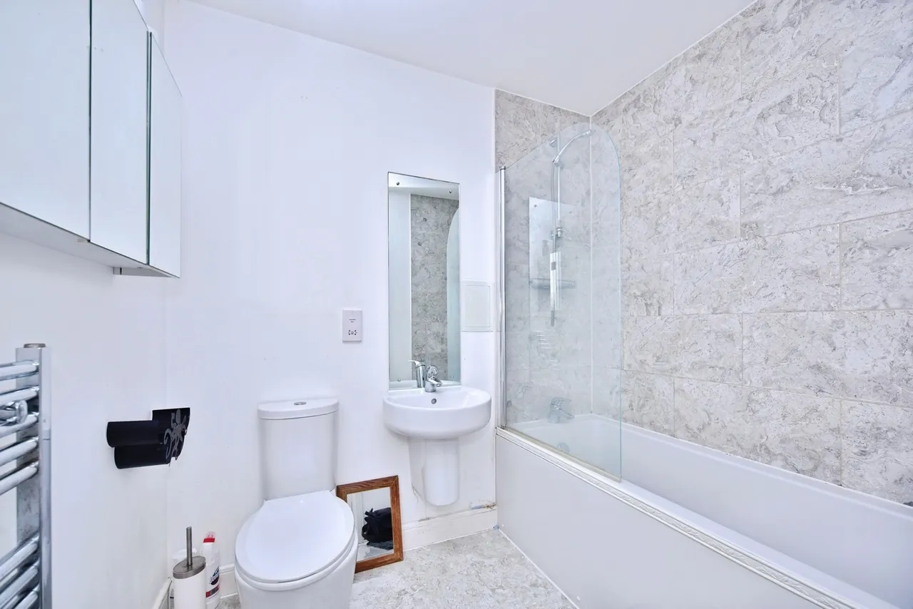 Sovereign Way, Tonbridge, TN9, photo 8