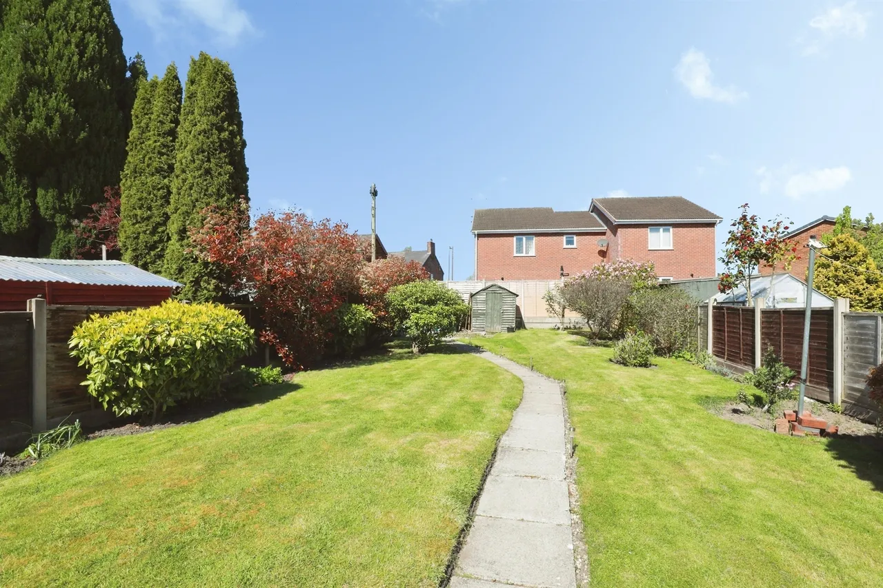 Lydyett Lane, Barnton, CW8, photo 3