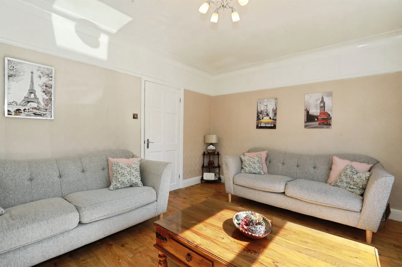 Lydyett Lane, Barnton, CW8, photo 10