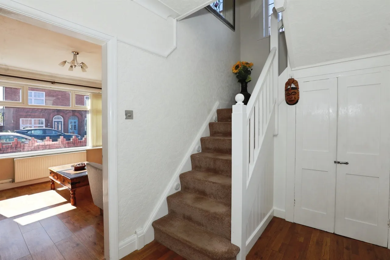 Lydyett Lane, Barnton, CW8, photo 6