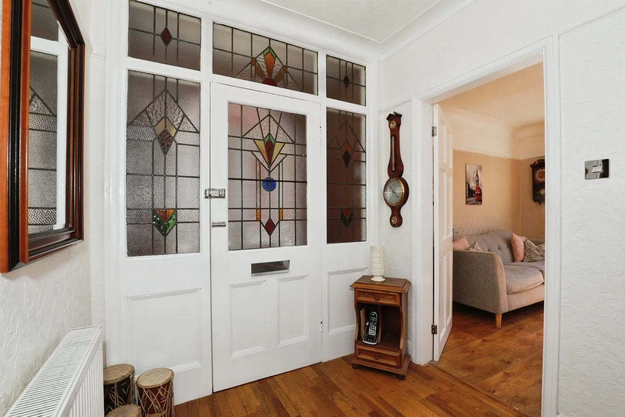 Lydyett Lane, Barnton, CW8, photo 5