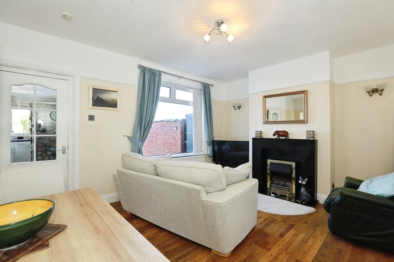 Lydyett Lane, Barnton, CW8, photo 11