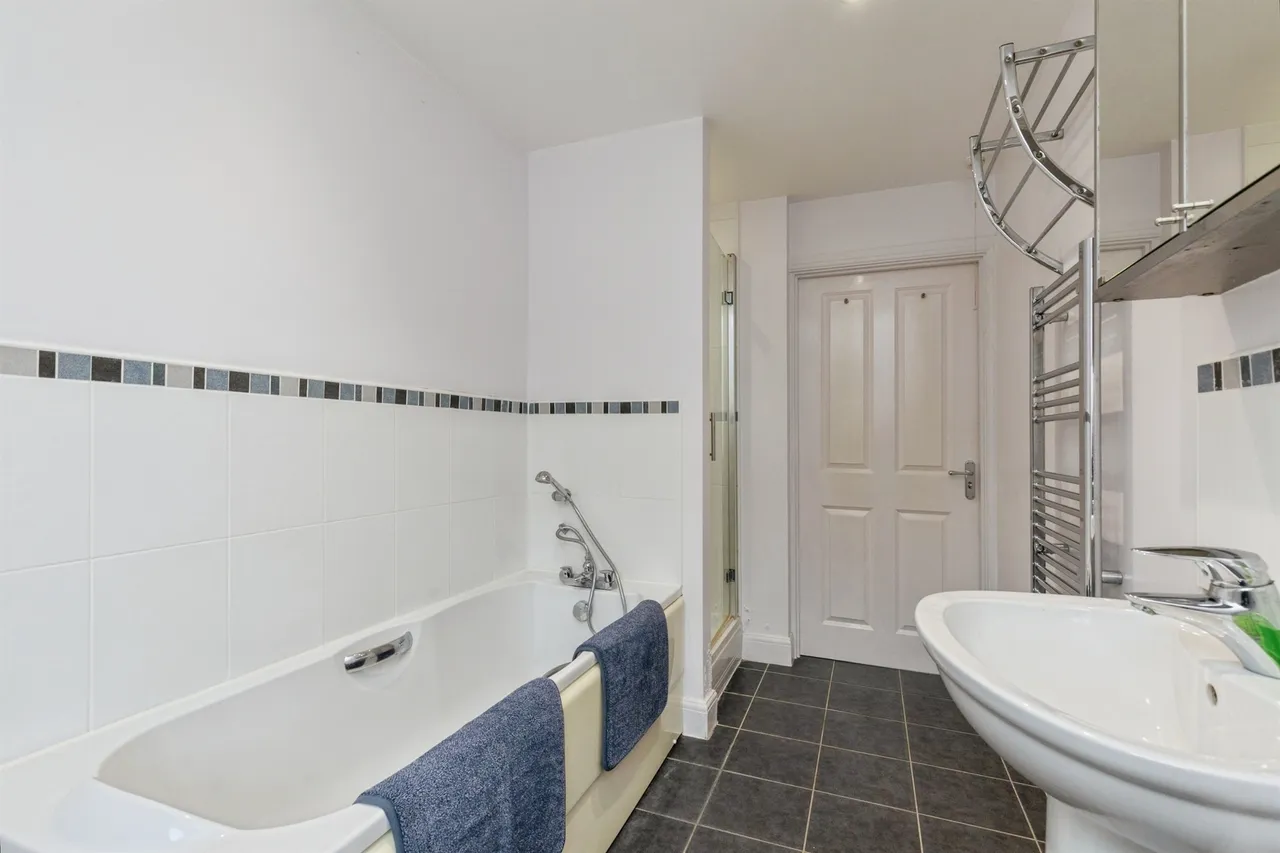 Eveleigh Avenue, Bath, BA1, photo 16