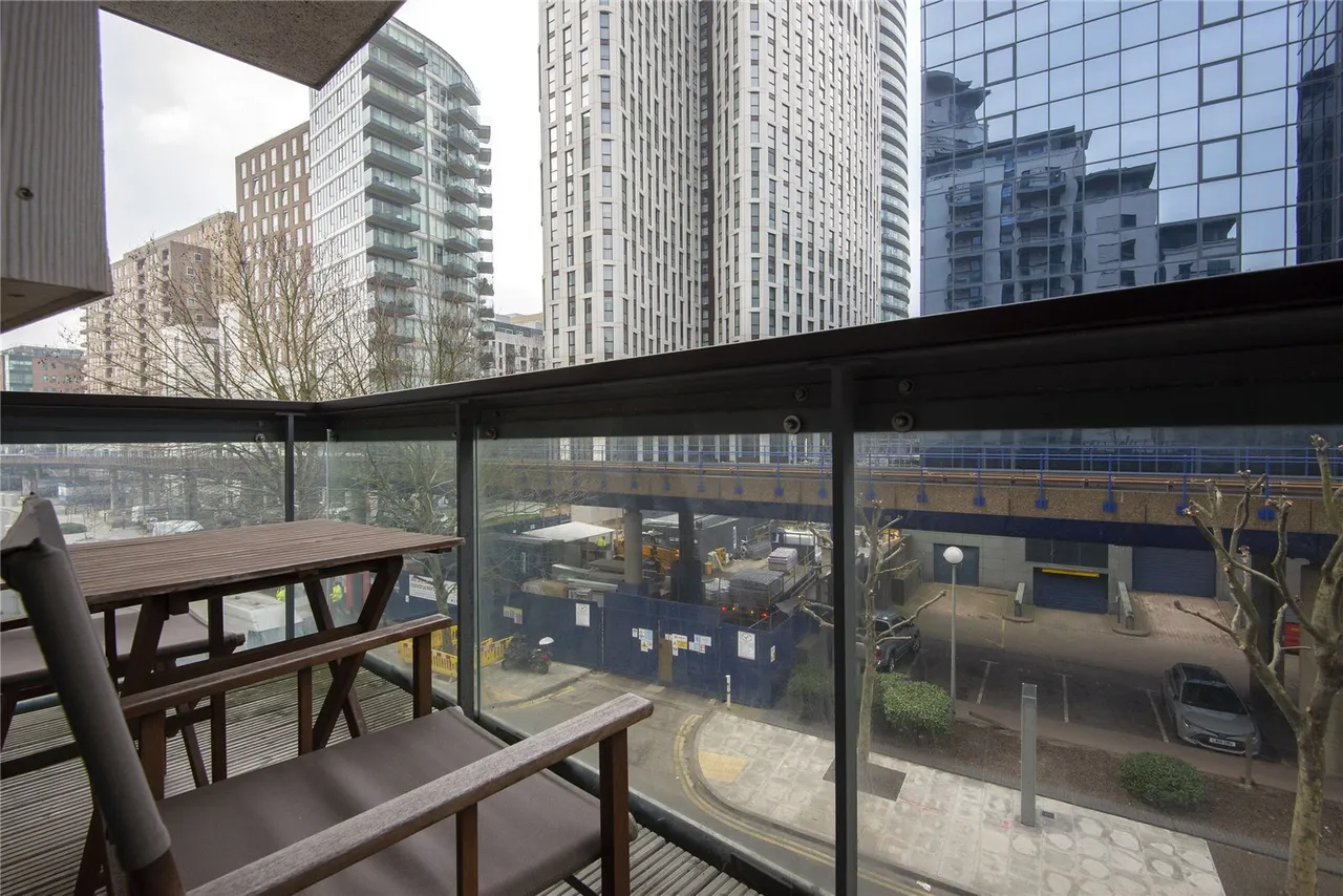 Limeharbour, London, E14, photo 11