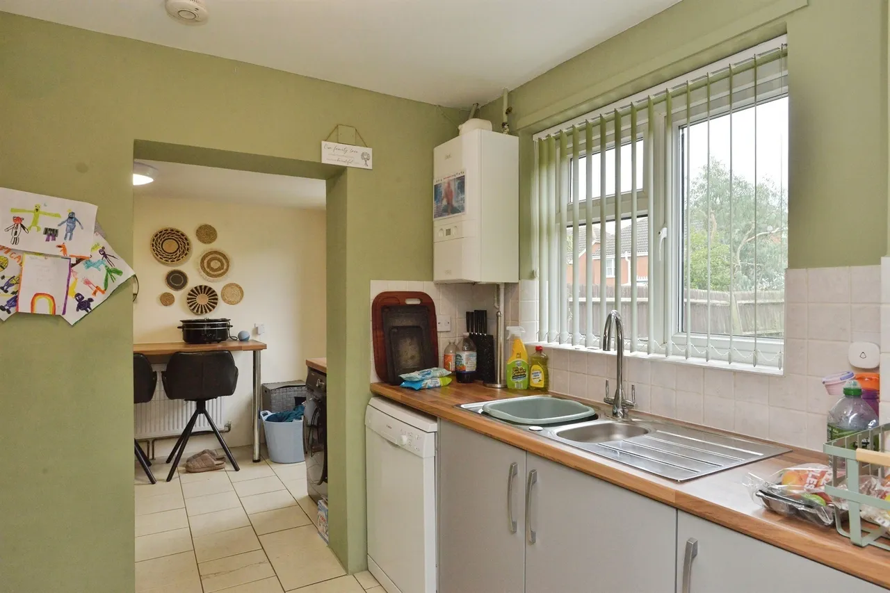 Glebe Road, Deanshanger, MK19, photo 5