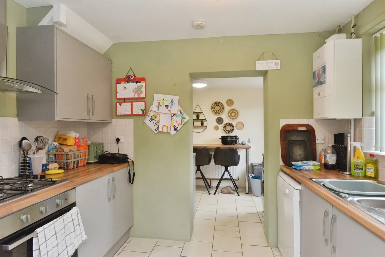 Glebe Road, Deanshanger, MK19, photo 6