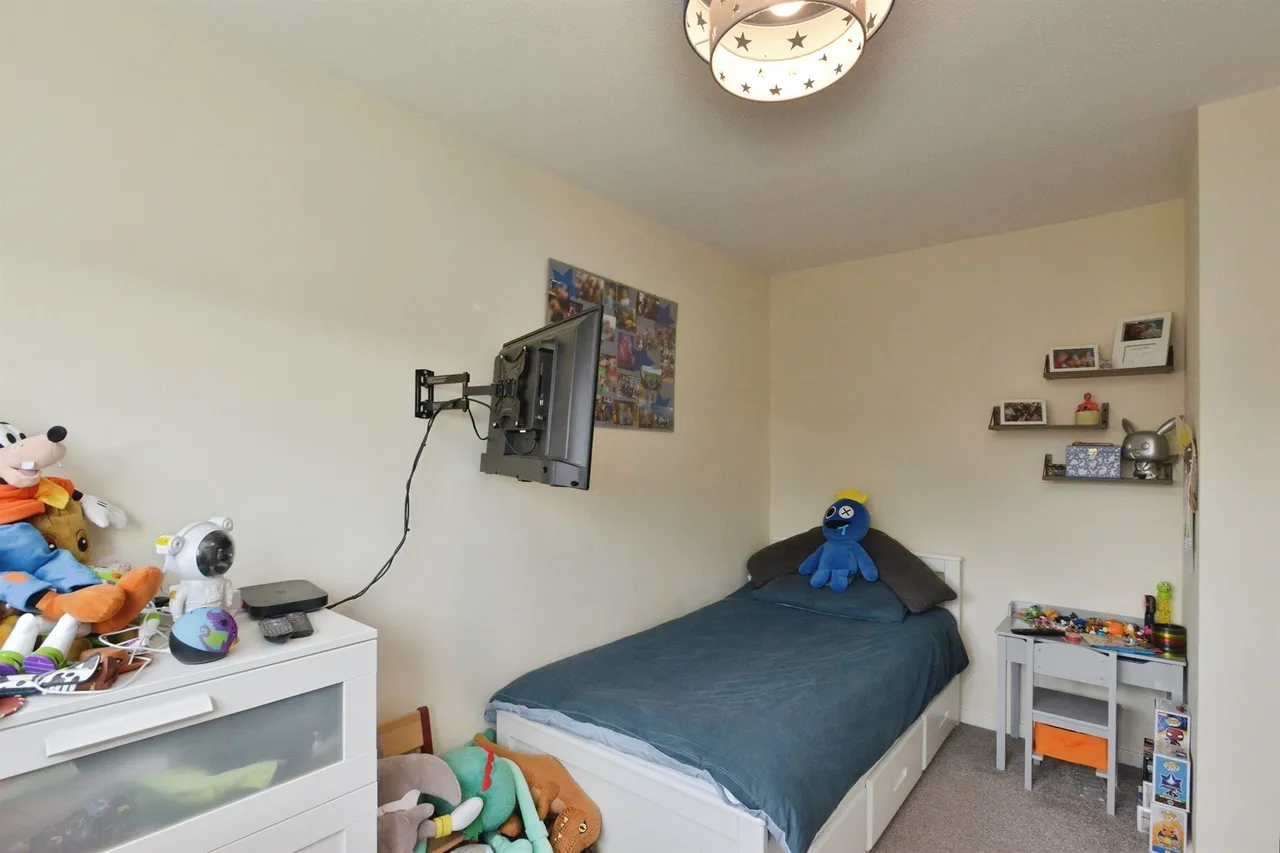 Glebe Road, Deanshanger, MK19, photo 10