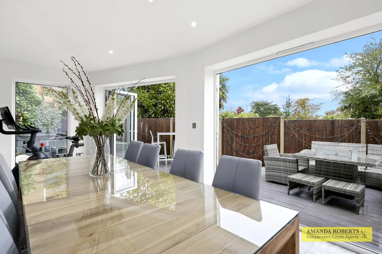 Mornington Road, London, photo 9