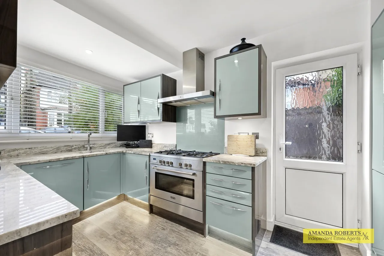 Mornington Road, London, photo 4