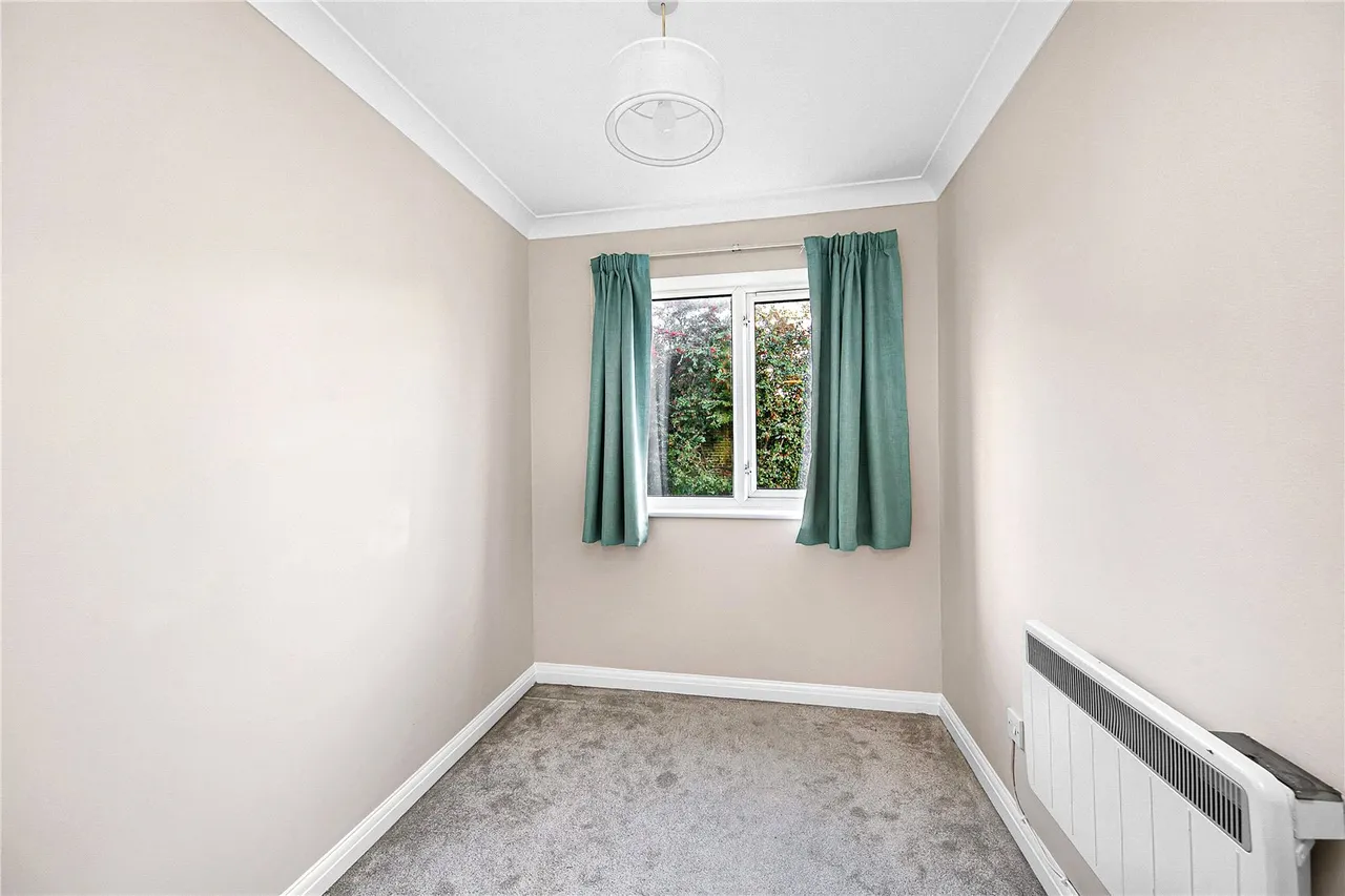 Varsity Drive, Twickenham, TW1, photo 6