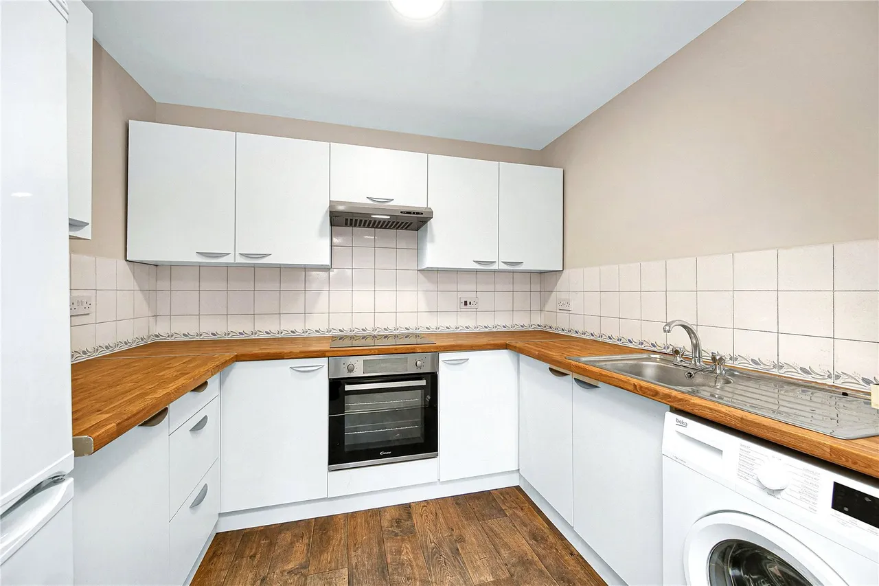 Varsity Drive, Twickenham, TW1, photo 4
