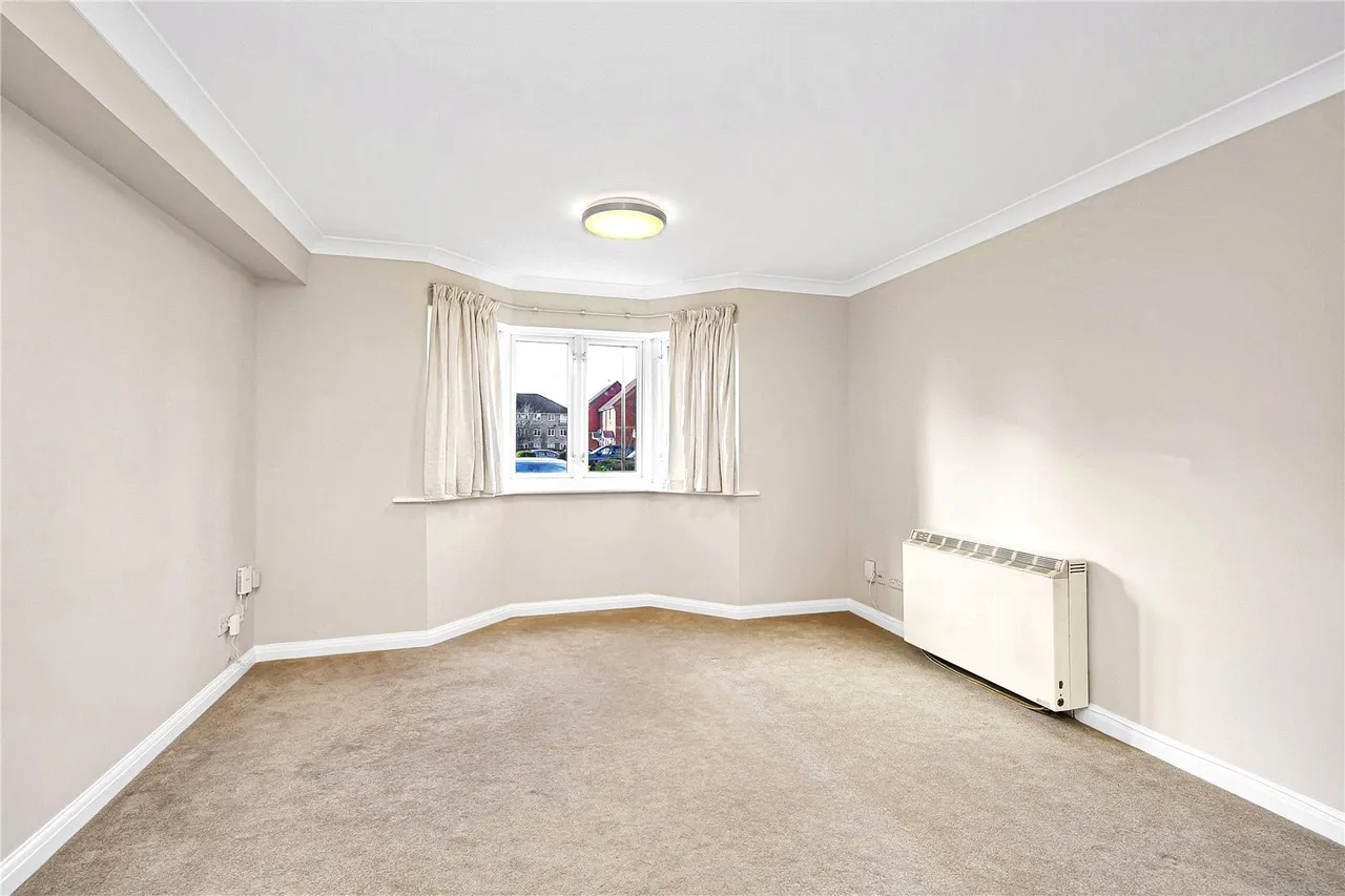 Varsity Drive, Twickenham, TW1, photo 3
