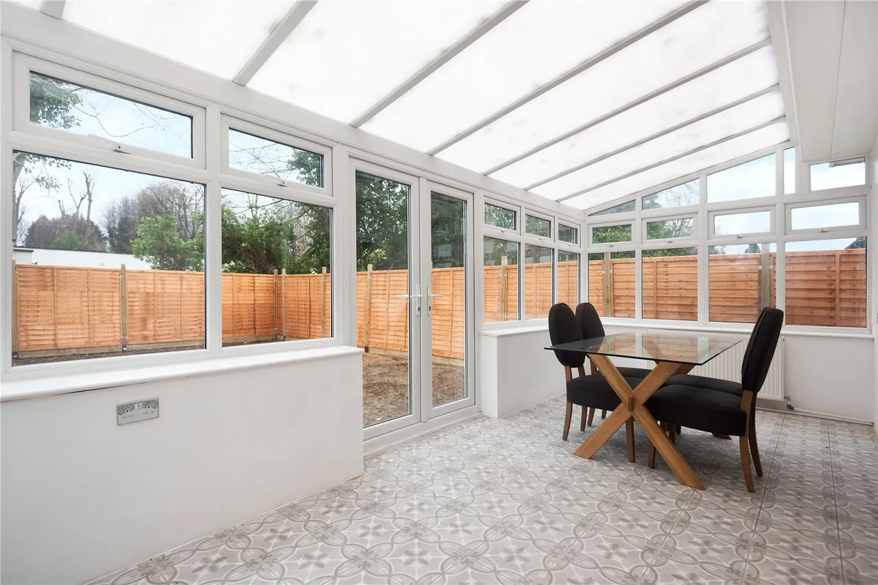 St. Thomas Drive, Pinner, HA5, photo 3