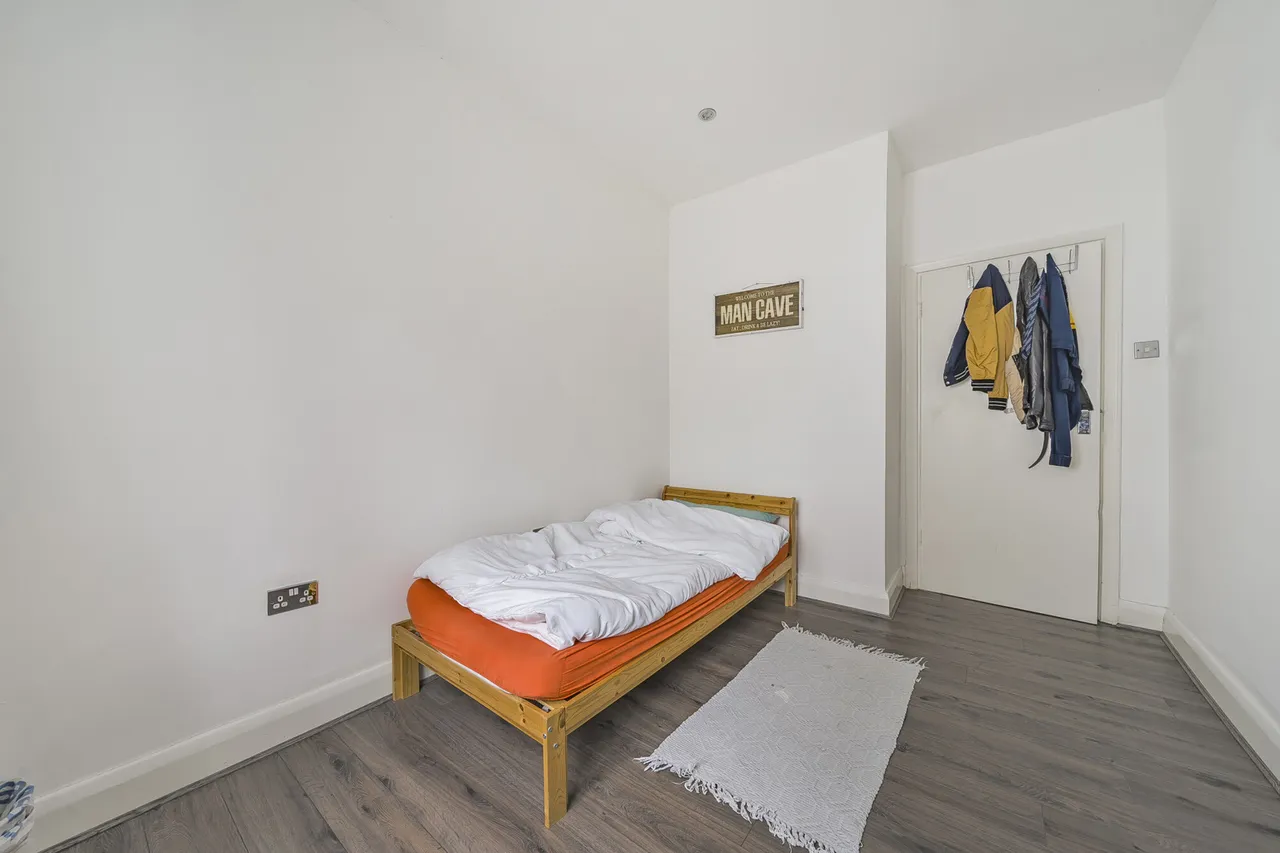 St. Thomas Drive, Pinner, HA5, photo 17